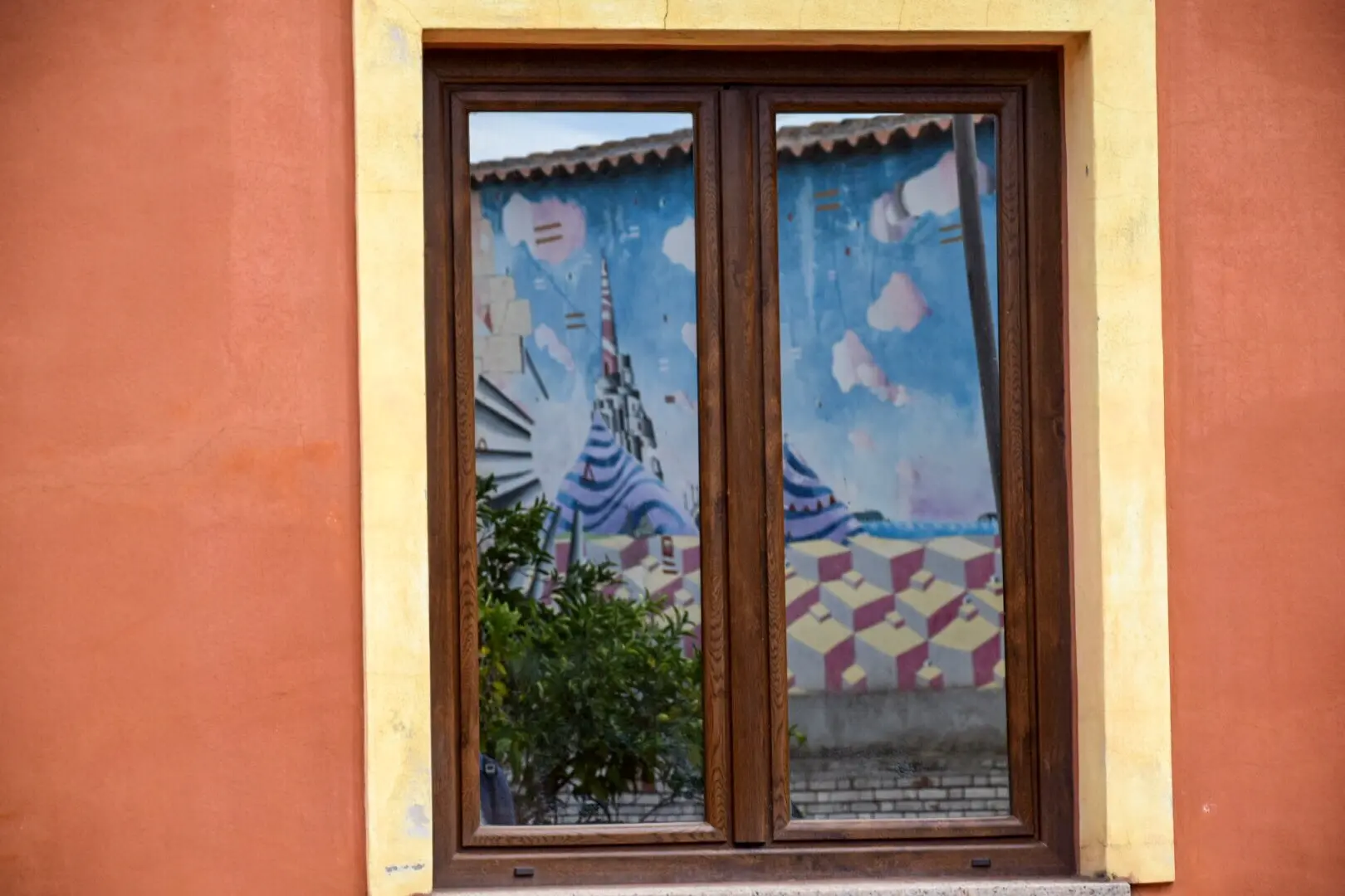Trekking urbano, street art e degustazione nelle botteghe del gusto - immagine 14