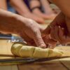 La sacralità del pane : preparazione de su pani pintau