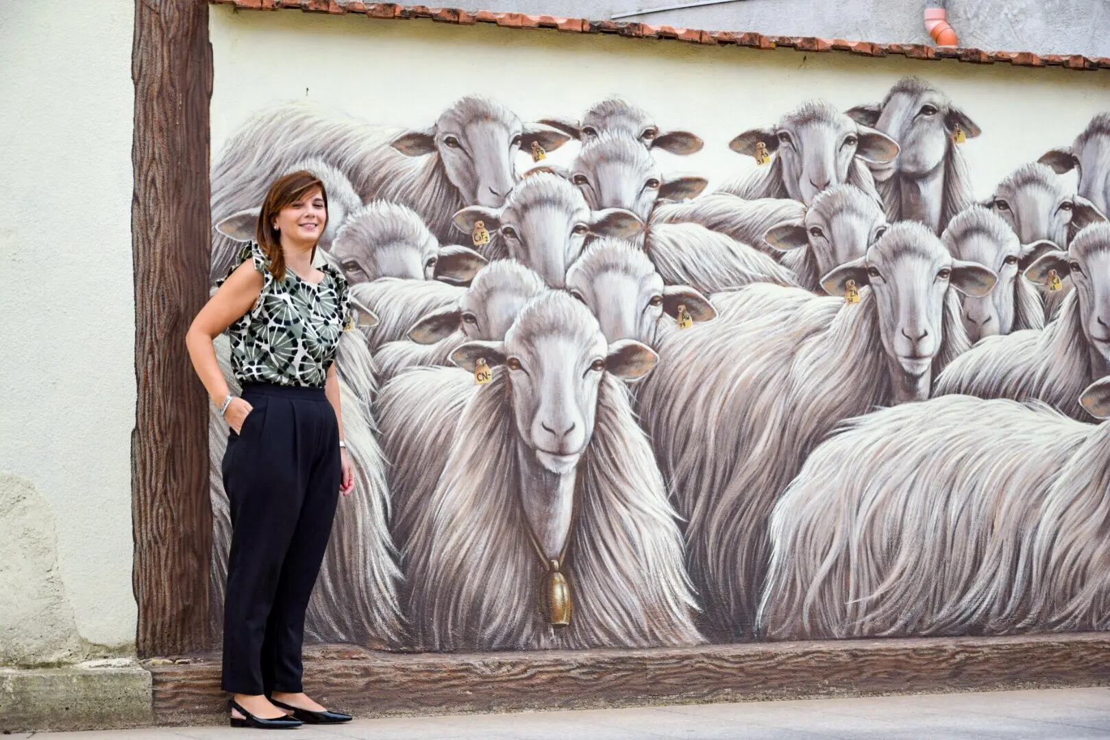 Trekking urbano, street art e degustazione nelle botteghe del gusto