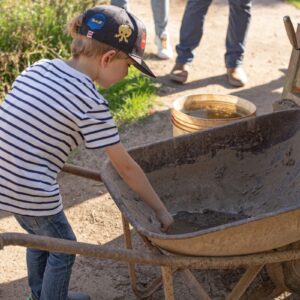 Laboratorio sulla lavorazione della terra cruda