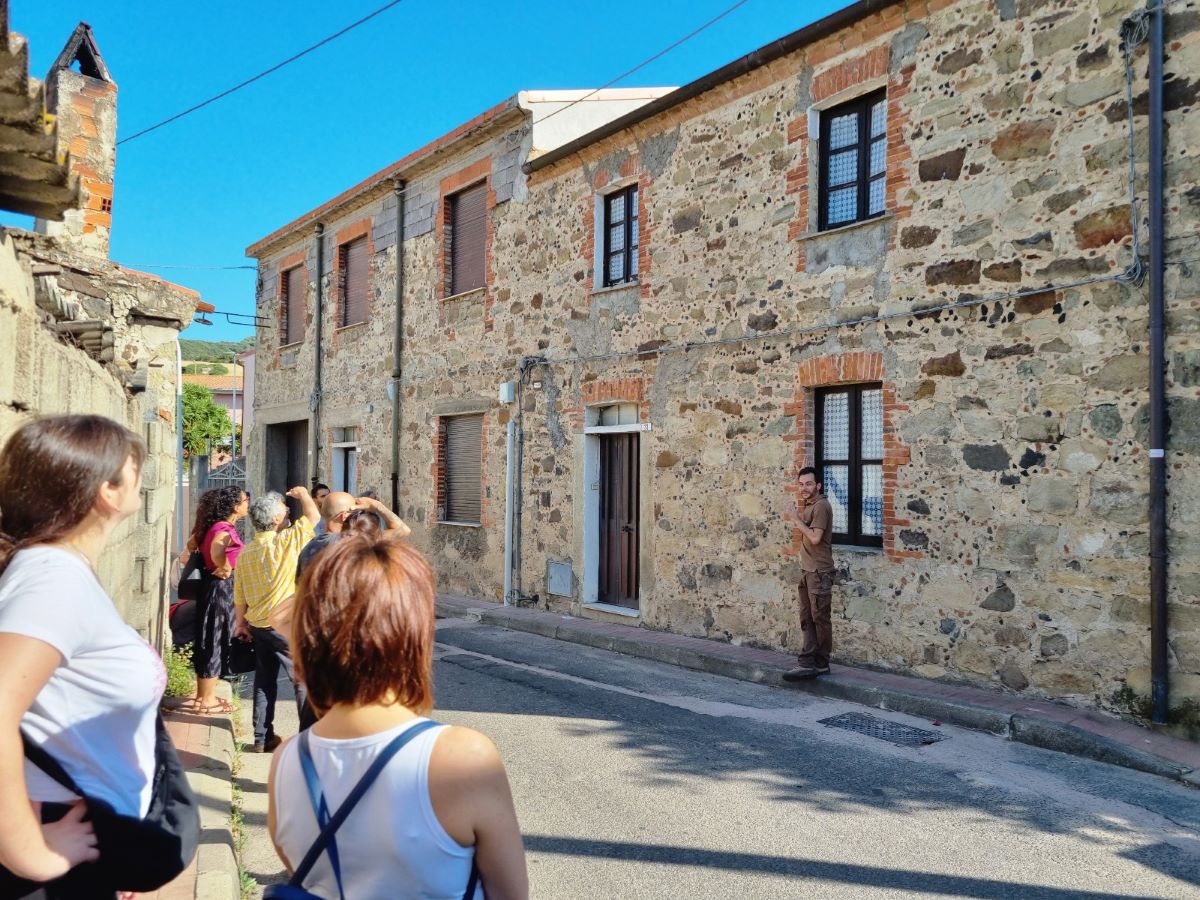 Alla scoperta delle dimore di terra e di pietra di Villaurbana - immagine 3