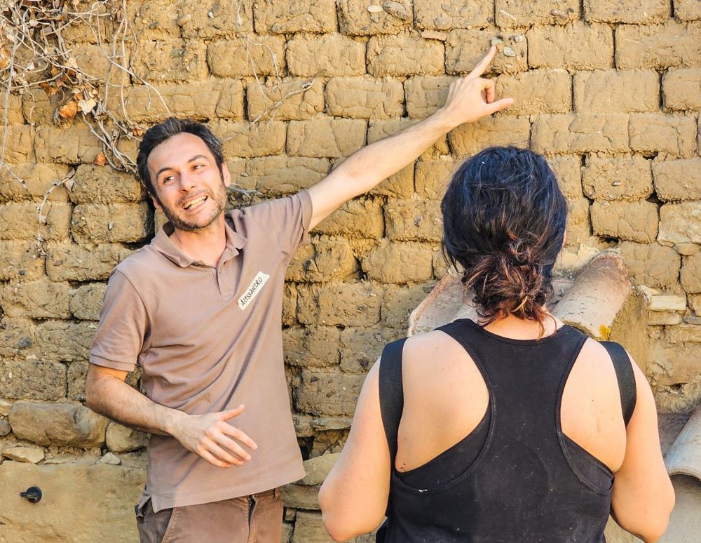 Alla scoperta delle dimore di terra e di pietra di Villaurbana - immagine 6