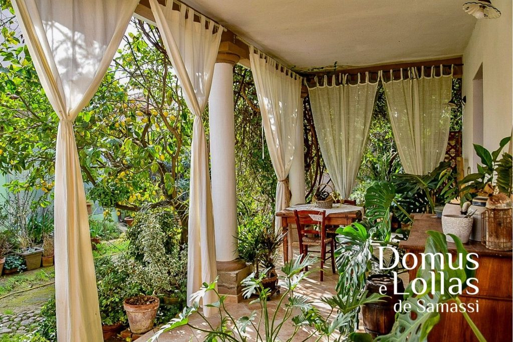 DOMUS E LOLLAS DE SAMASSI