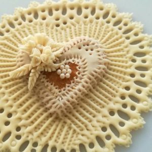 I Coricheddos: il cuore della tradizione tra arte e letteratura