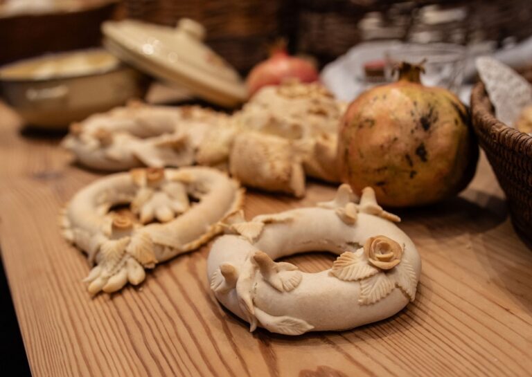 La bambola di pane: un incontro tra cibo e simbolo